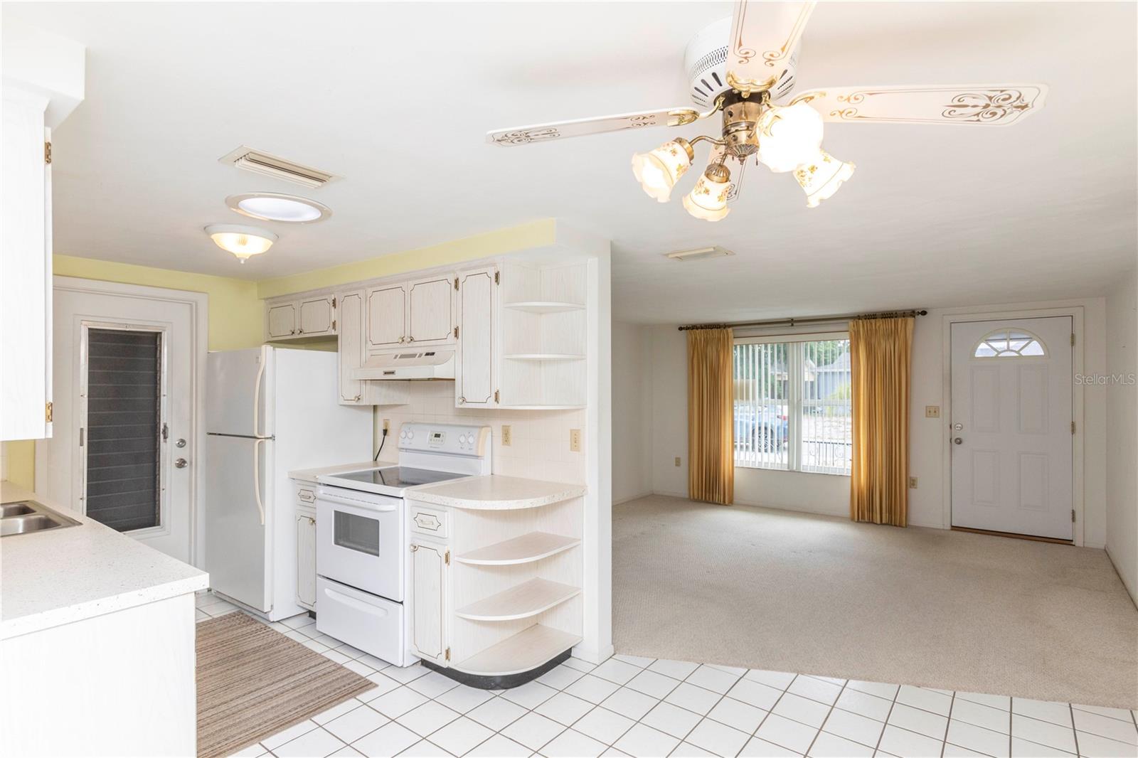 PALM TERRACE GARDENS - Residential