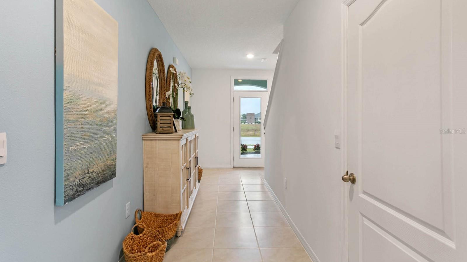 2924 WATERLILY WAY
