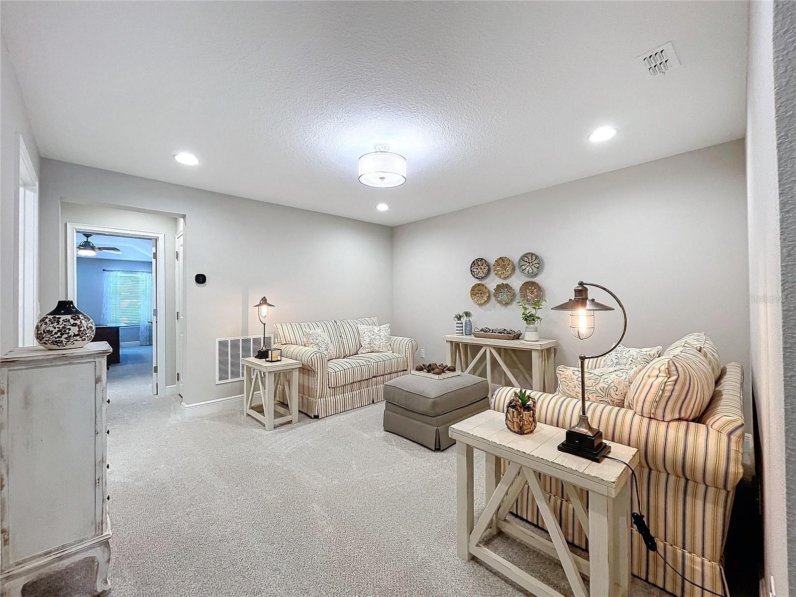 LAKESHORE PRESERVE - Residential