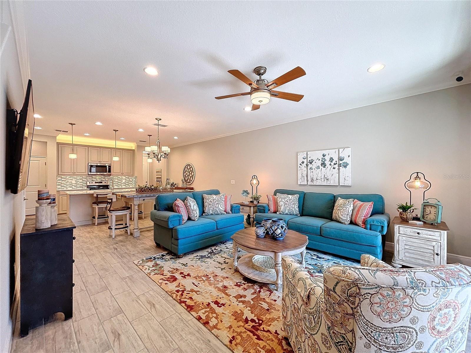 LAKESHORE PRESERVE - Residential