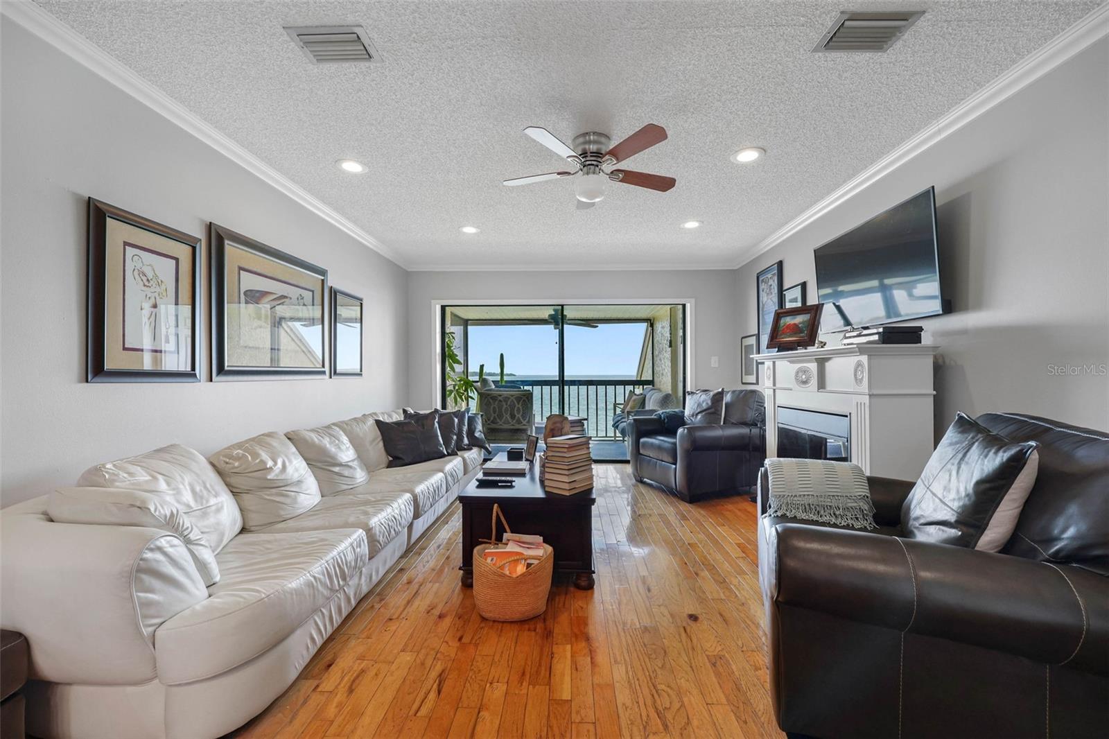 HIDDEN BAY VILLAS CONDO - Residential