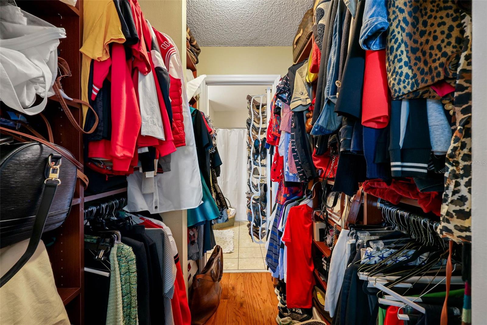 HIDDEN BAY VILLAS CONDO - Residential