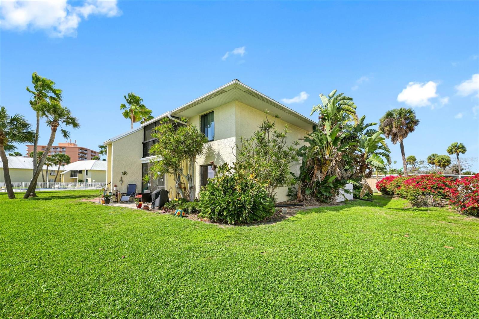 HIDDEN BAY VILLAS CONDO - Residential