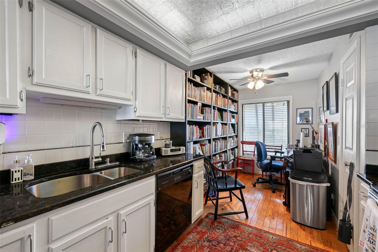 HIDDEN BAY VILLAS CONDO - Residential