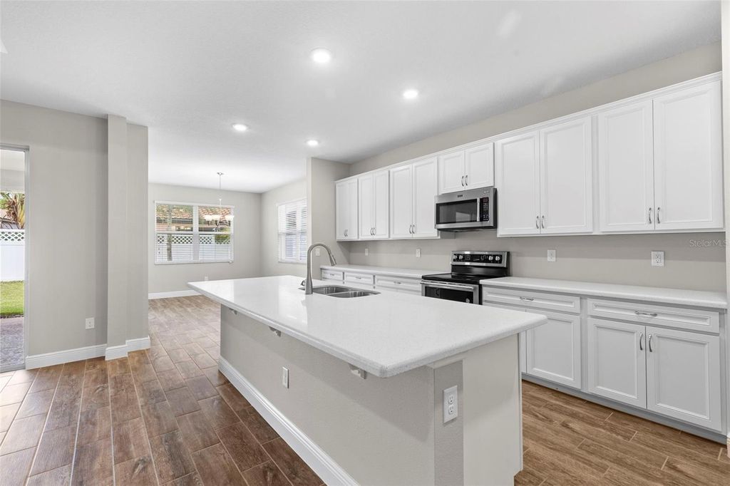 Photo of 11933 Cinnamon Fern Drive, Riverview, FL 33579 (MLS # W7879073)