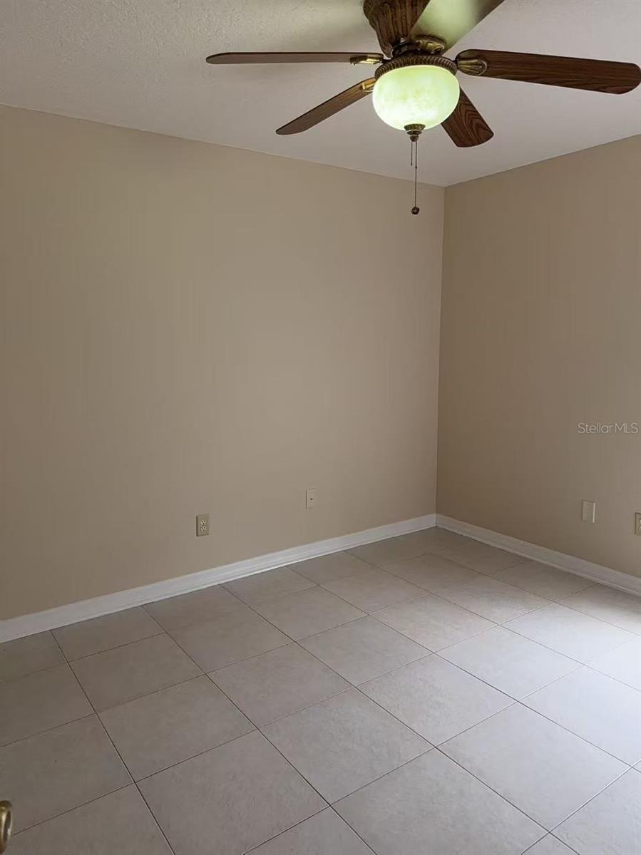 LOUISA POINTE PH 01 - Residential Lease