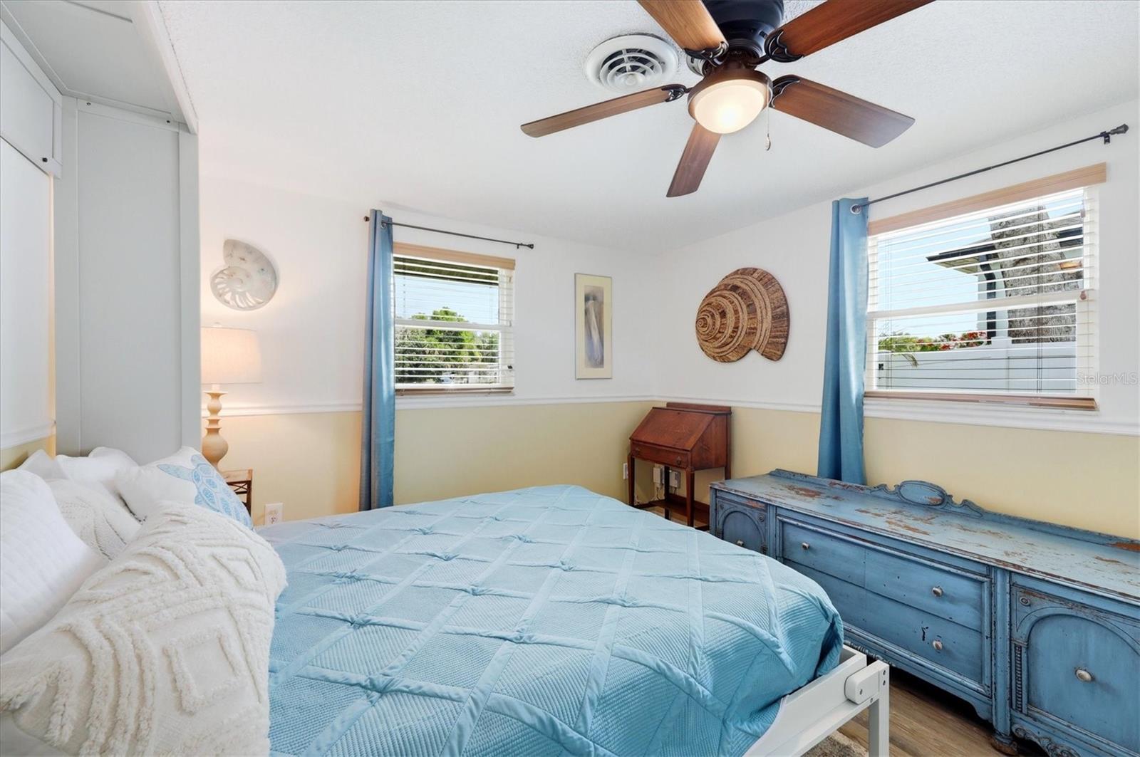 SOUTH VENICE - Residential