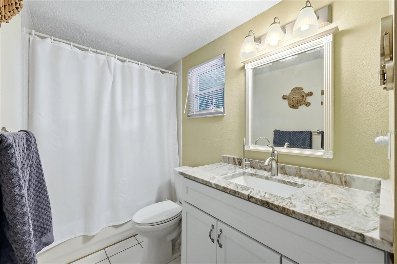 SOUTH VENICE - Residential