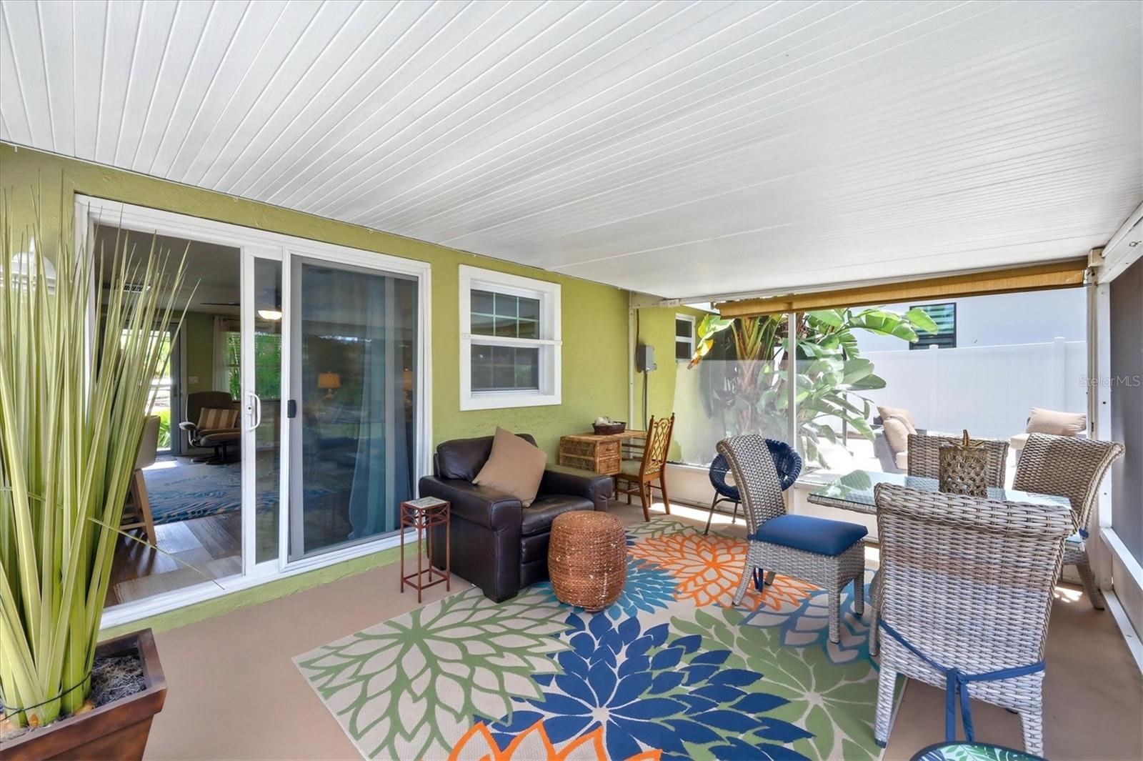 SOUTH VENICE - Residential