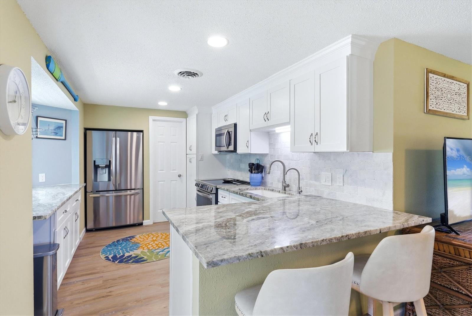 SOUTH VENICE - Residential