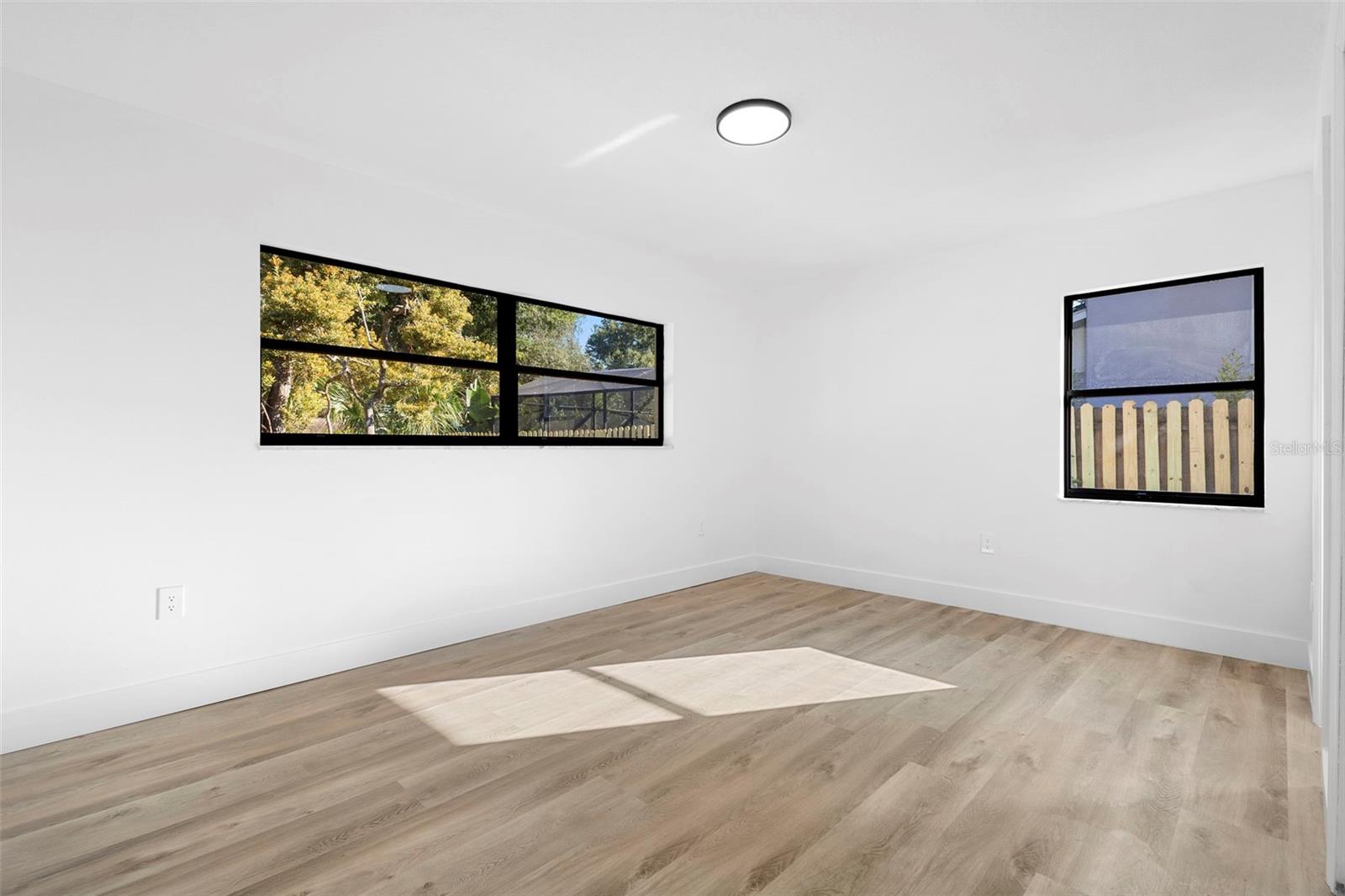 SWEETWATER OAKS - Residential