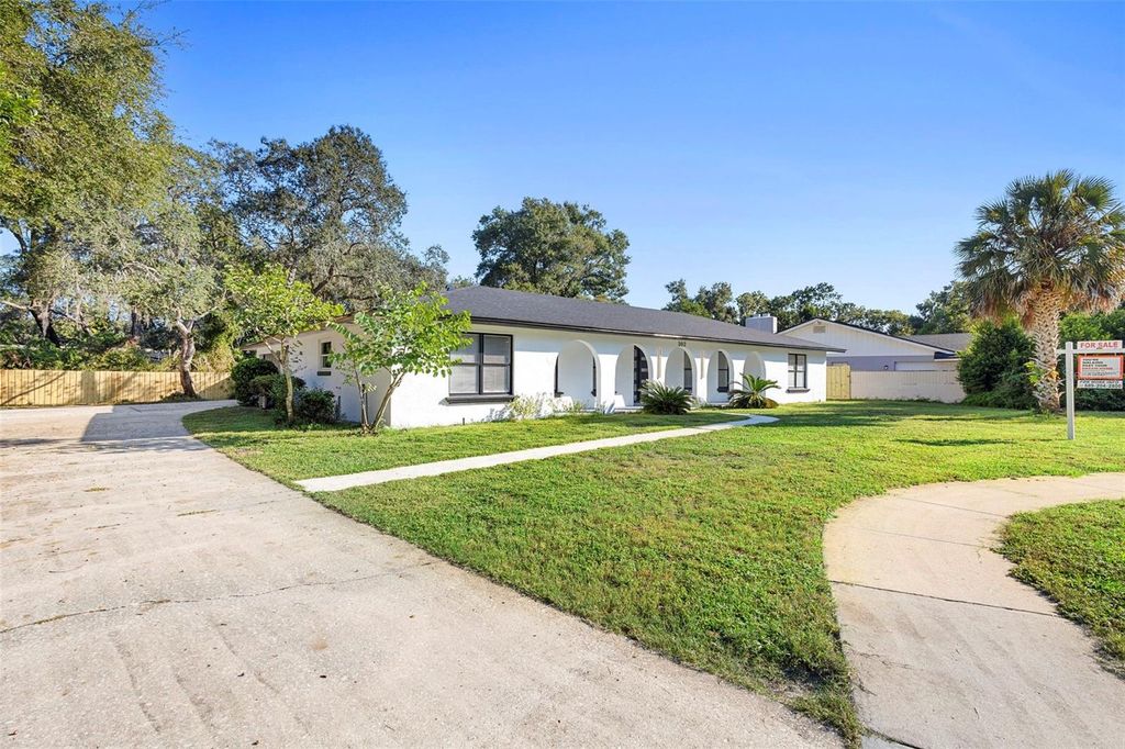 Photo of 302 Timbercove Circle, Longwood, FL 32779 (MLS # O6354478)