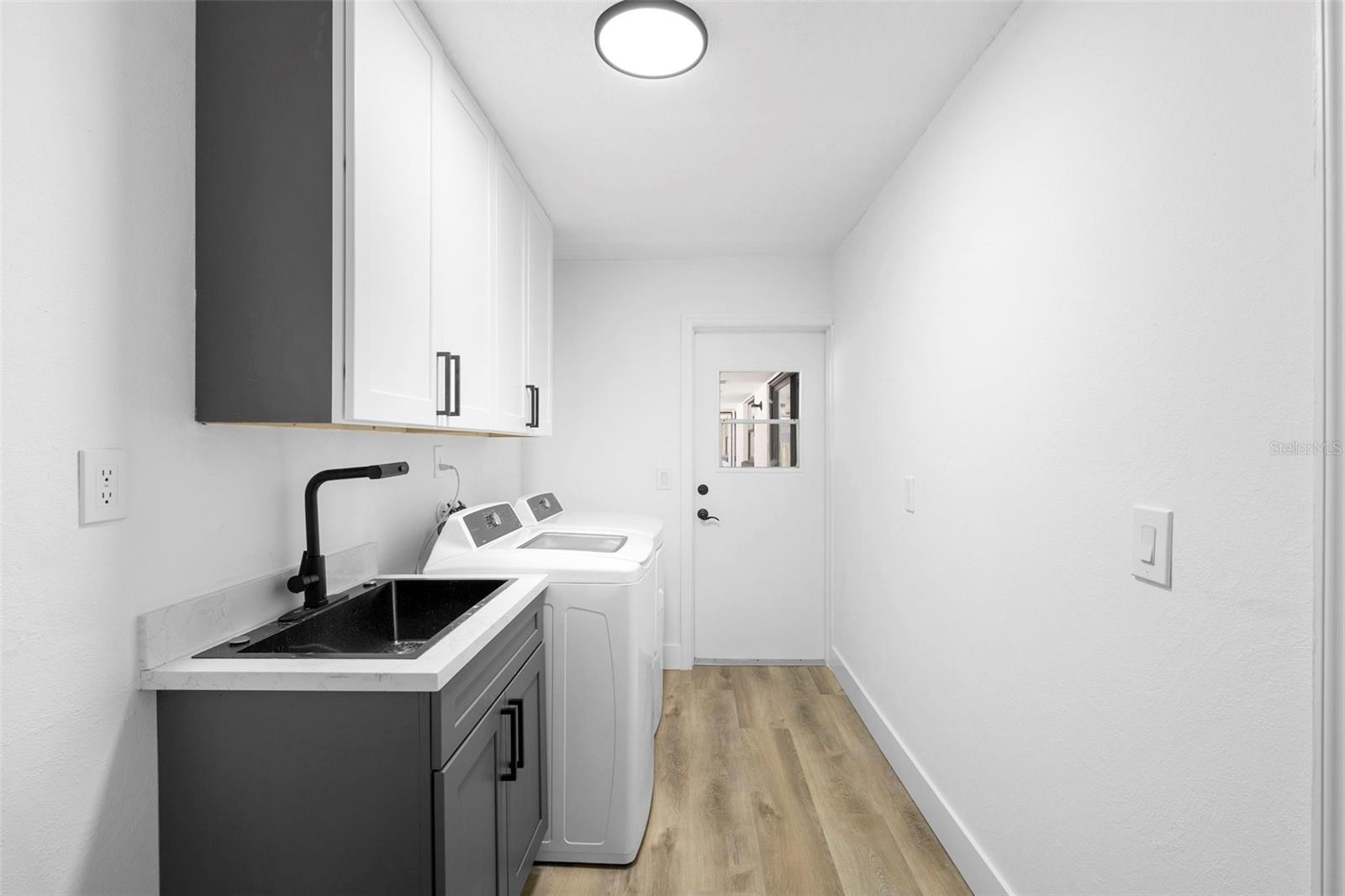 SWEETWATER OAKS - Residential