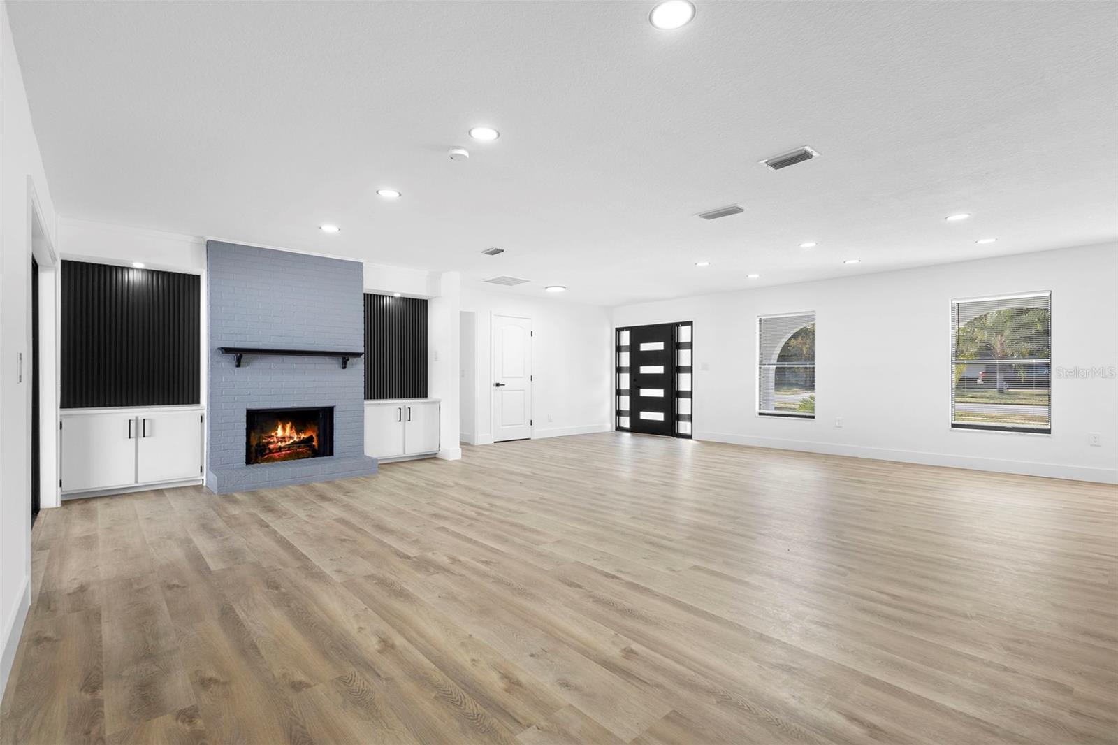 SWEETWATER OAKS - Residential