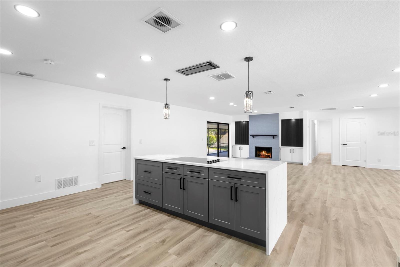 SWEETWATER OAKS - Residential