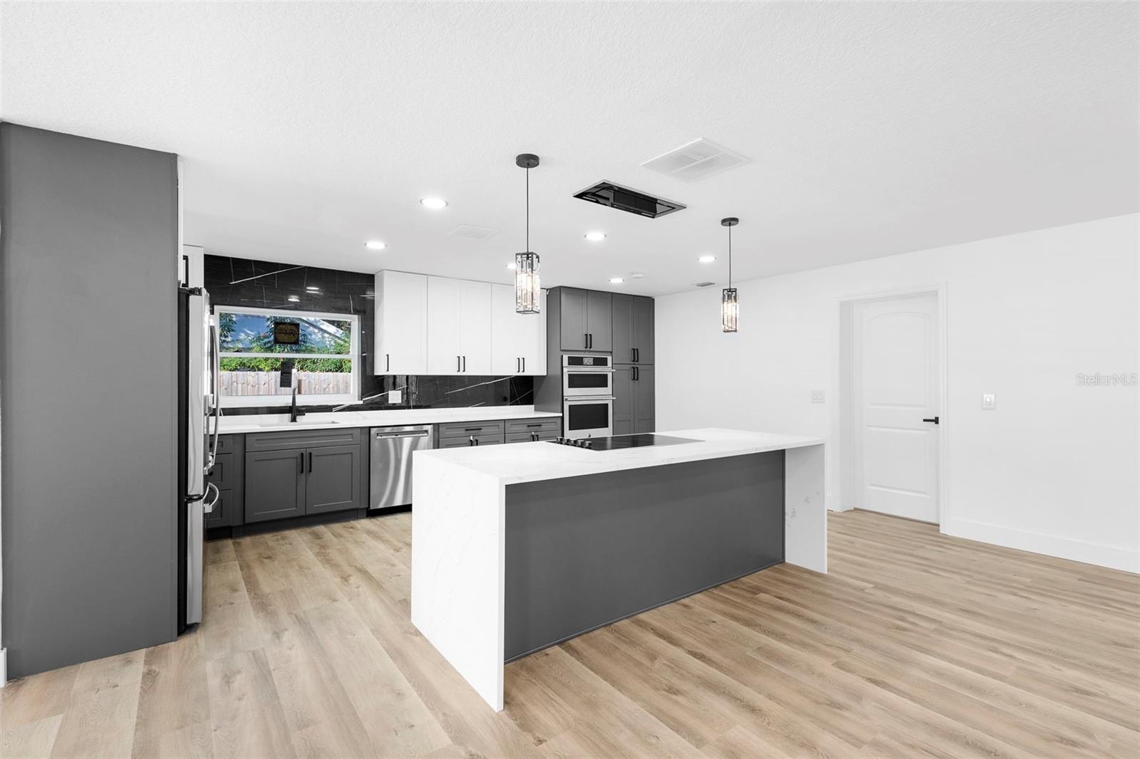 SWEETWATER OAKS - Residential