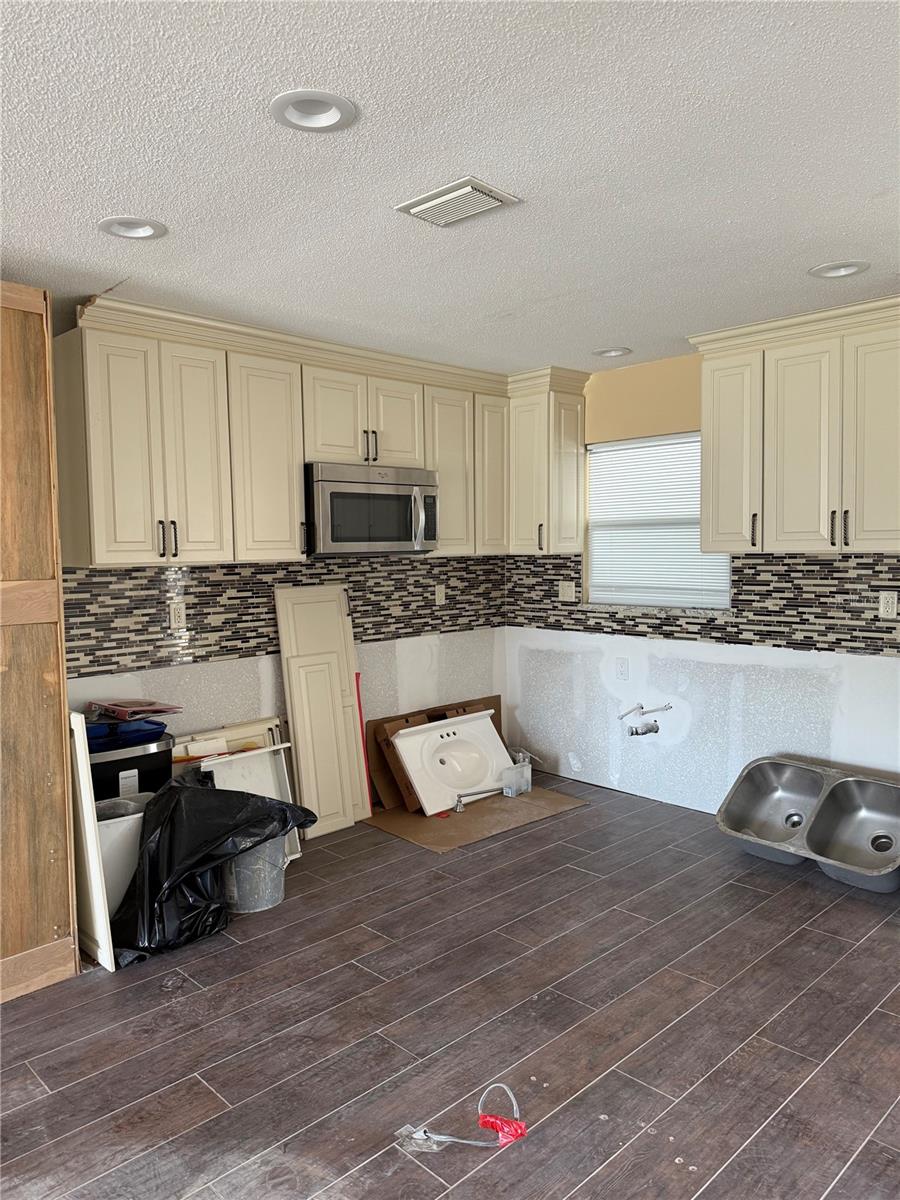 FAIRWINDS VILLAGE 2 - Residential