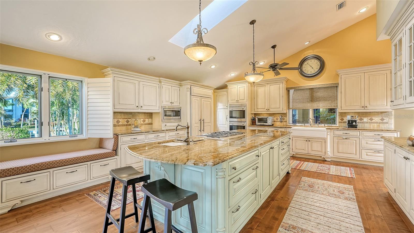 COUNTRY CLUB SHORES SEC 04 - Residential