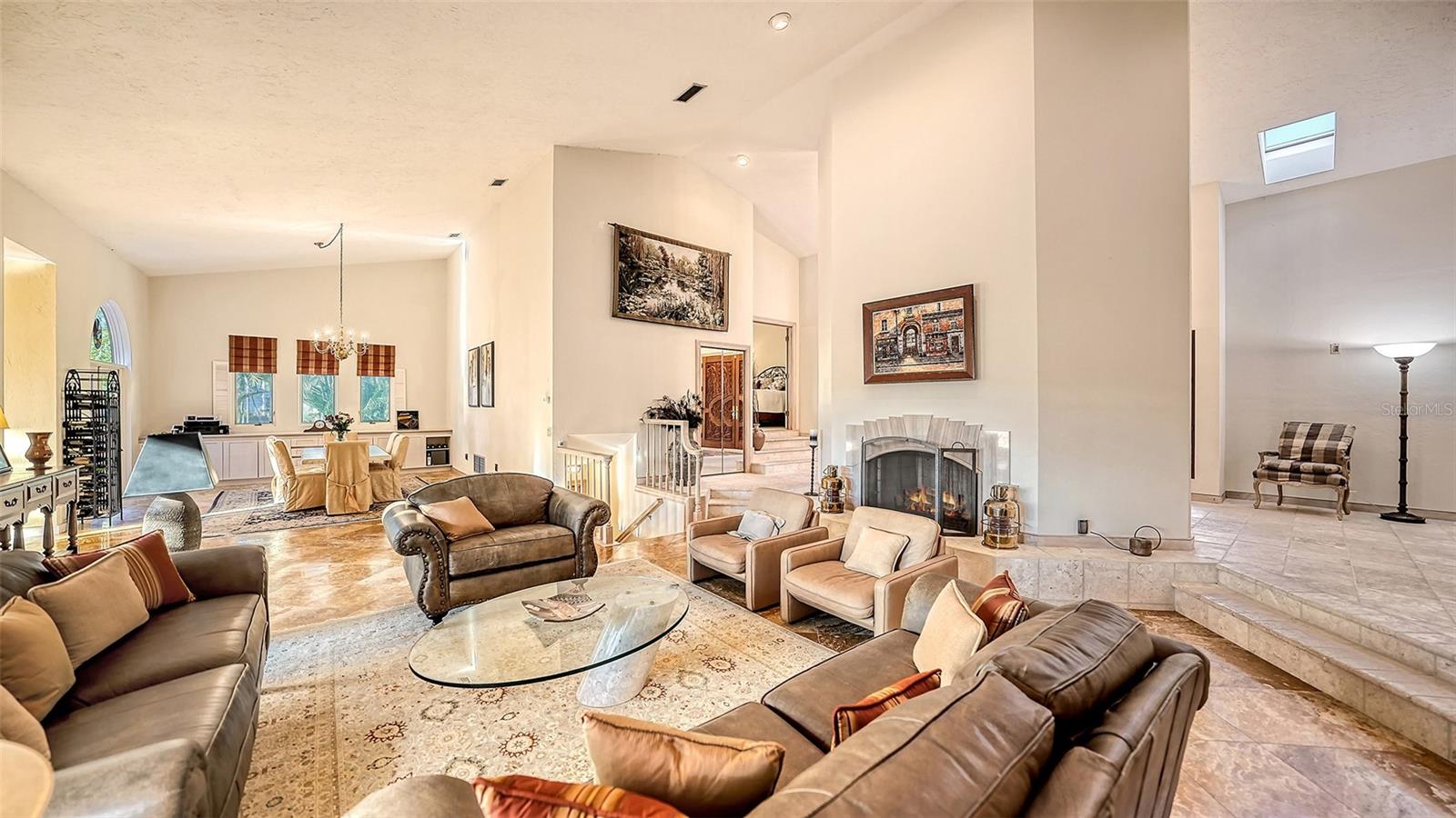 COUNTRY CLUB SHORES SEC 04 - Residential