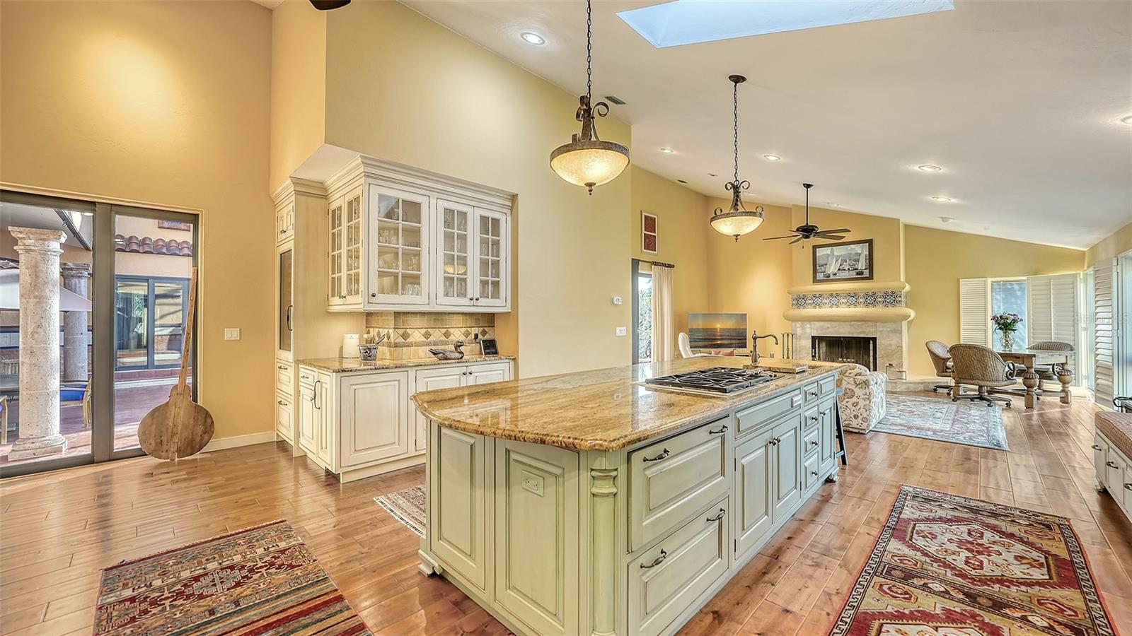 COUNTRY CLUB SHORES SEC 04 - Residential