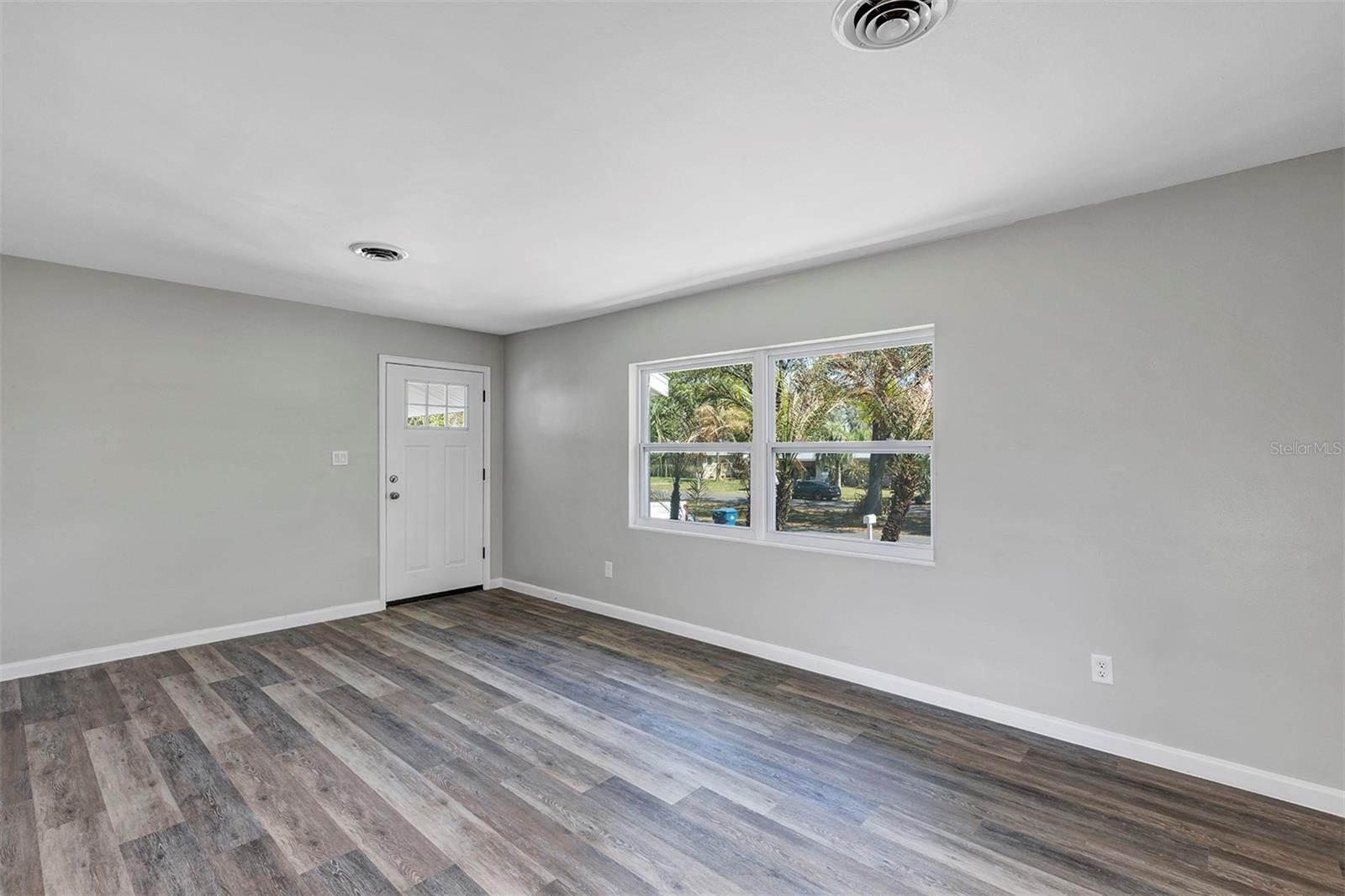 SUNSHINE ACRES - Residential