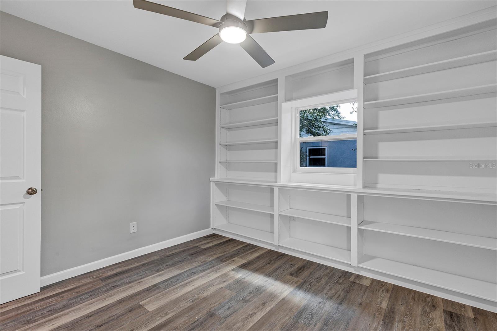 SUNSHINE ACRES - Residential