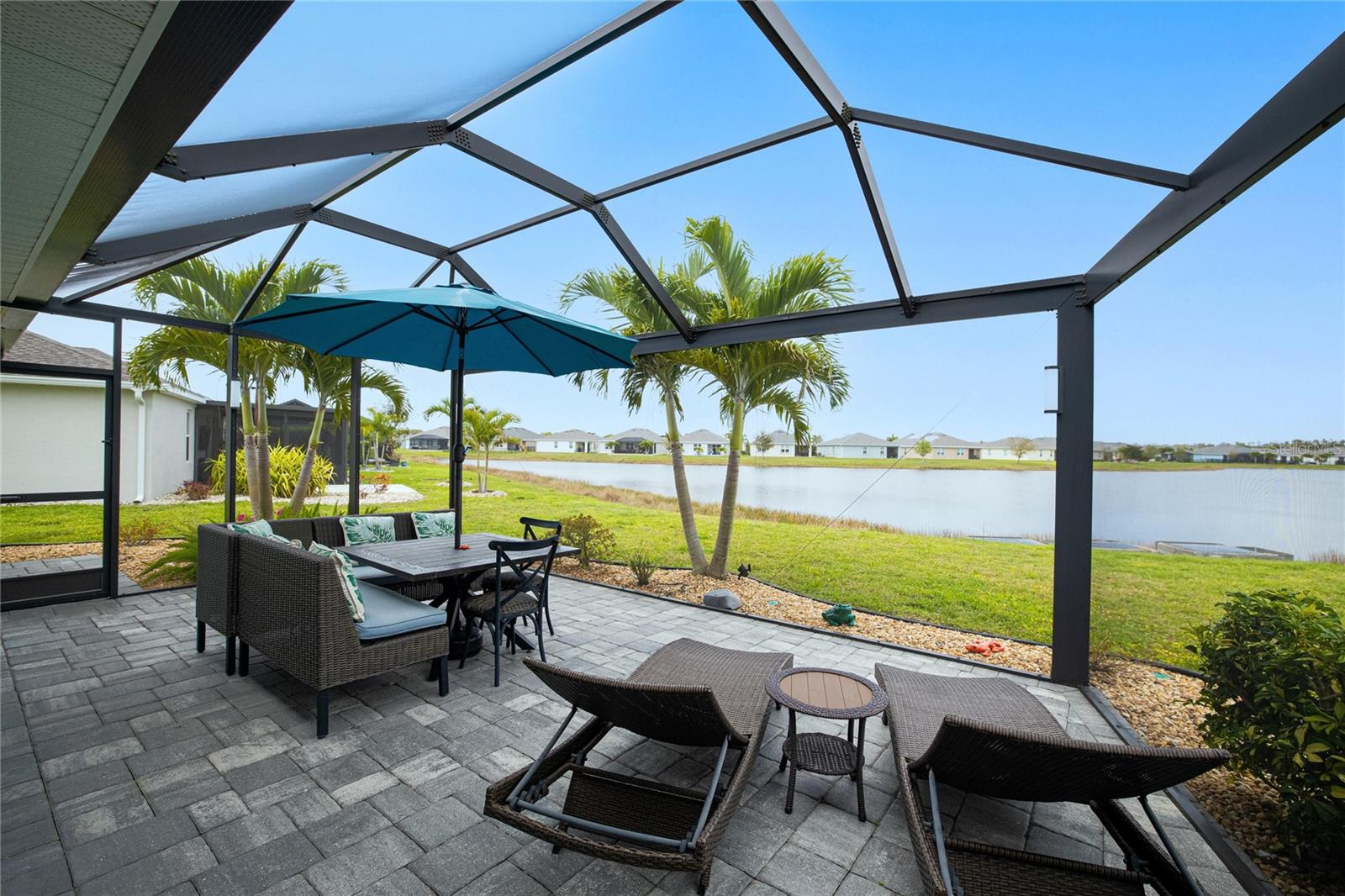 25365 E LENOX CIRCLE