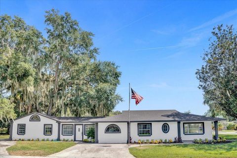 Photo of 201 Massachusetts Ave, Saint Cloud, FL 34769 (MLS # O6298186)