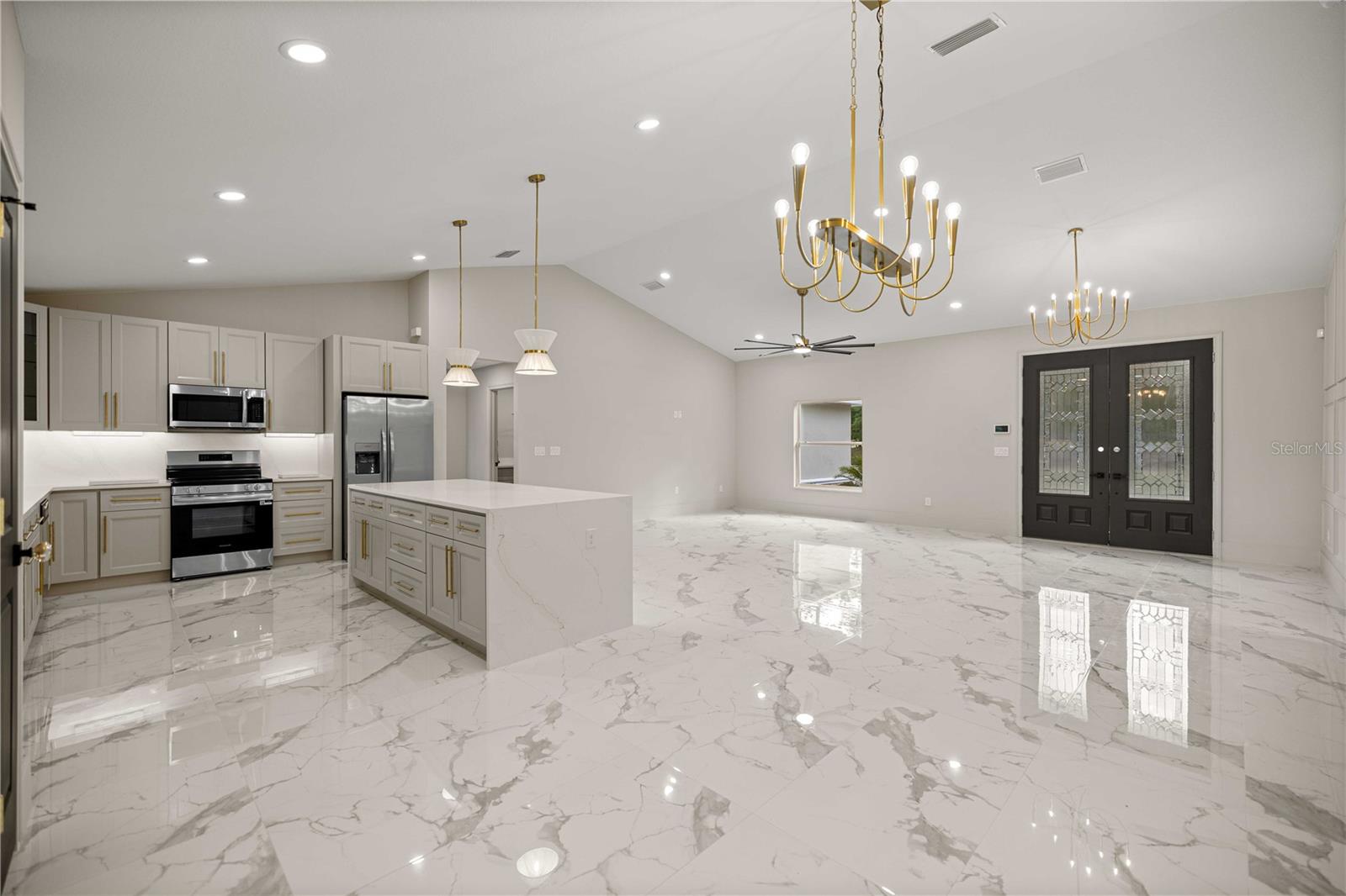 ROLLING HILLS UN 04 - Residential