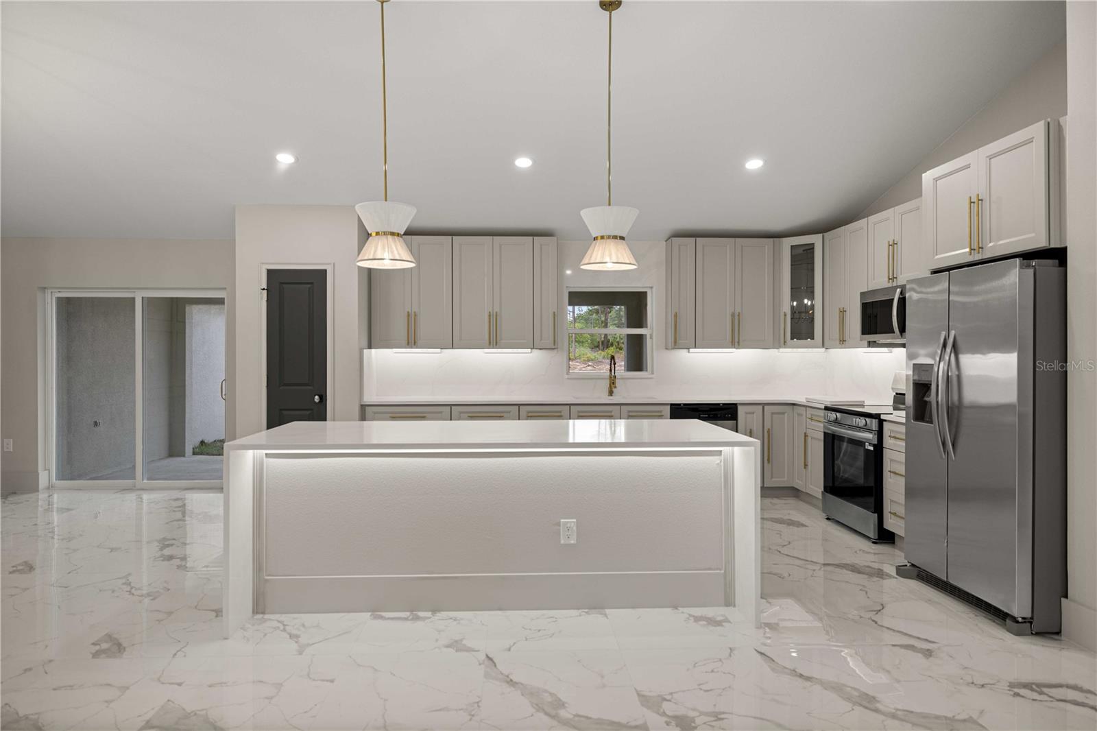 ROLLING HILLS UN 04 - Residential