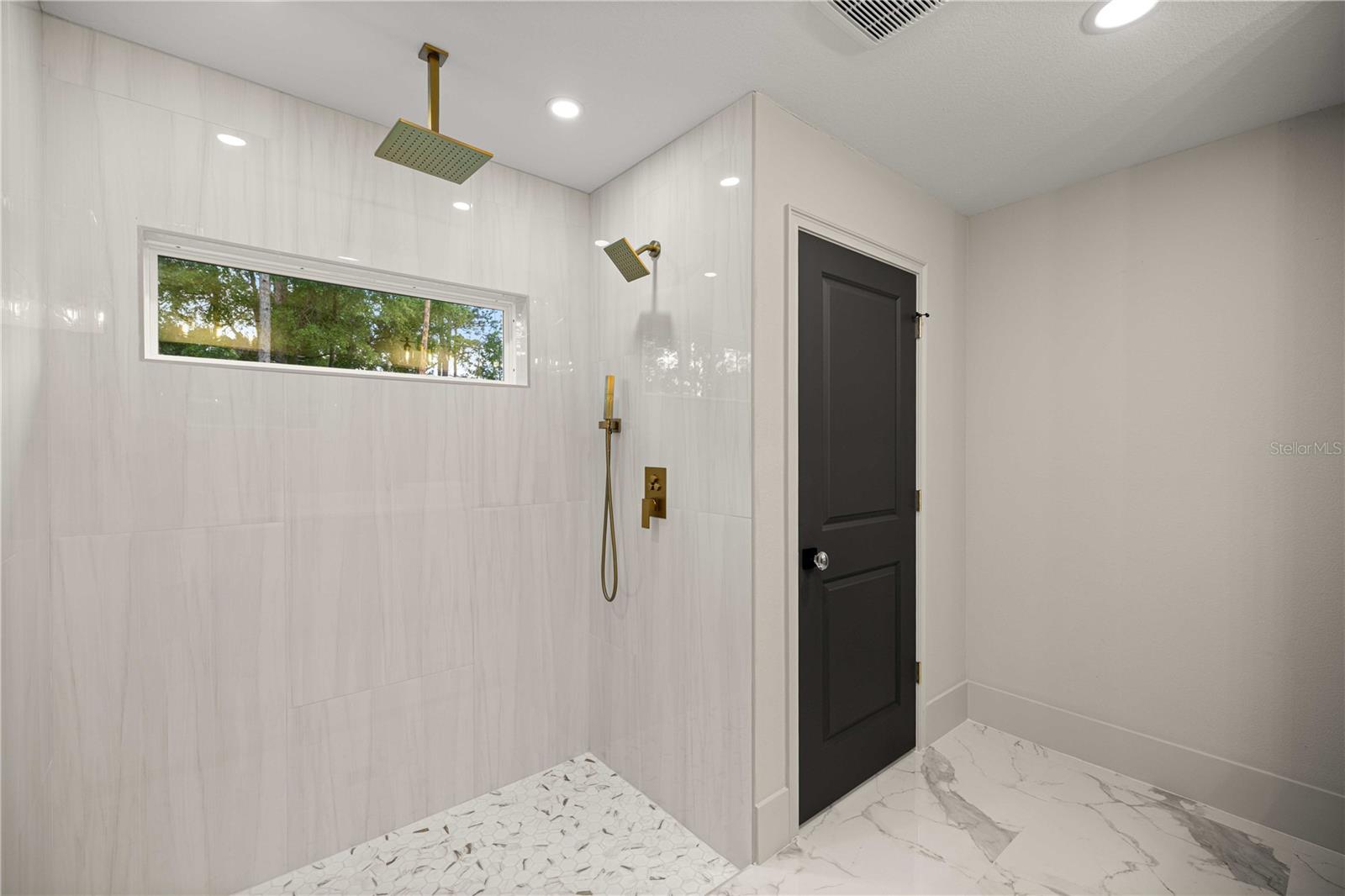 ROLLING HILLS UN 04 - Residential