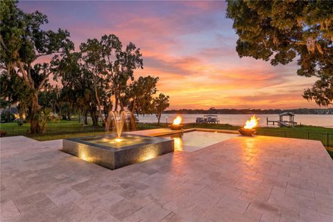 Property photo of 14802 Lake Magdalene Circle, Tampa, FL 33613