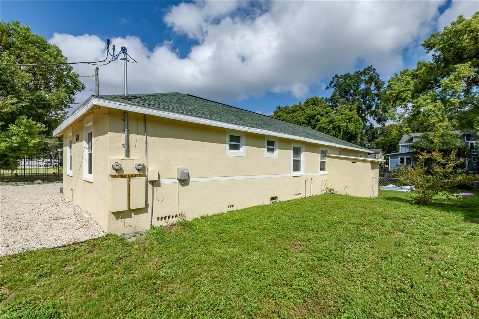 CARLTON PLACE - Residential Income