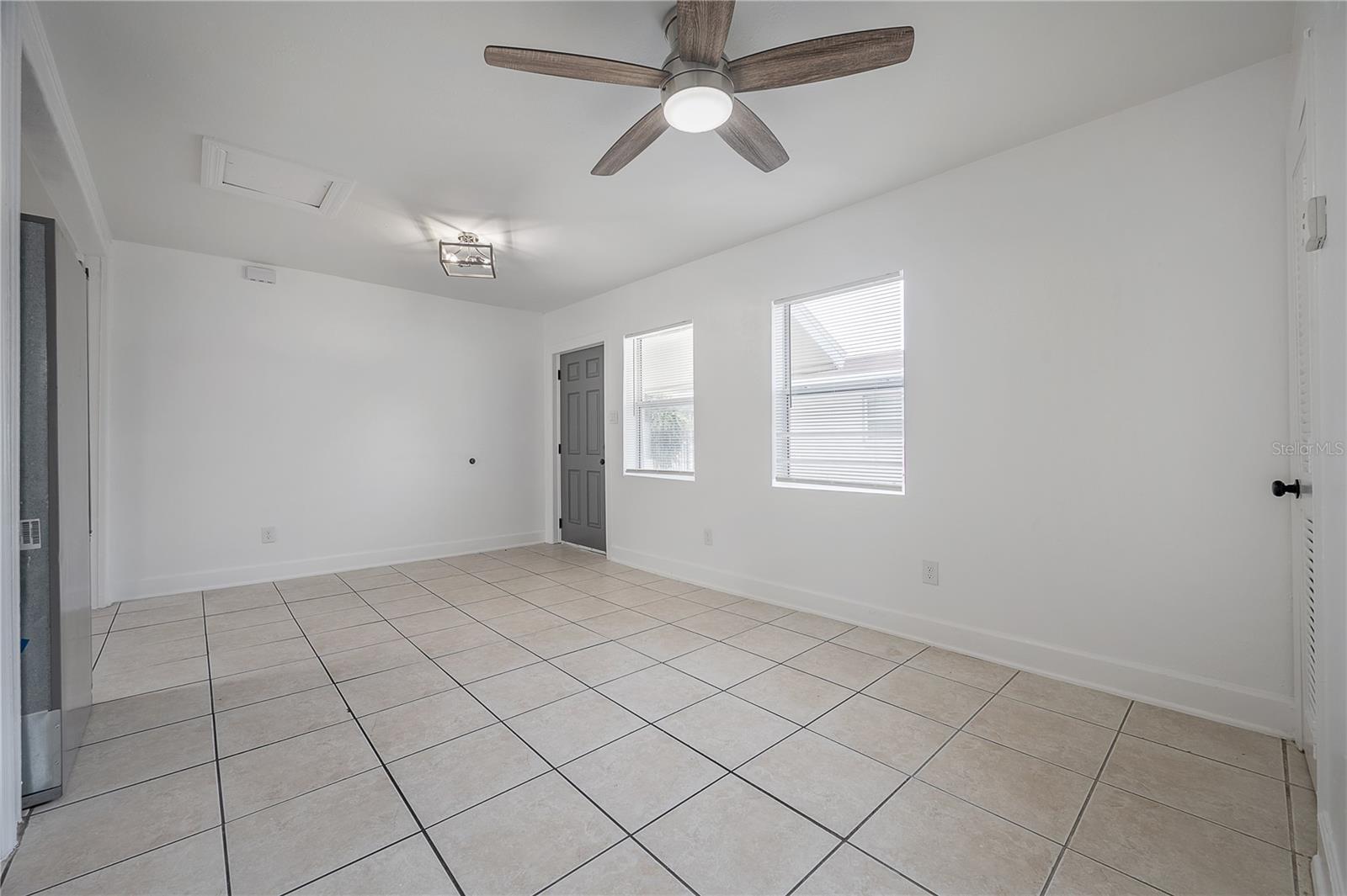 CARLTON PLACE - Residential Income
