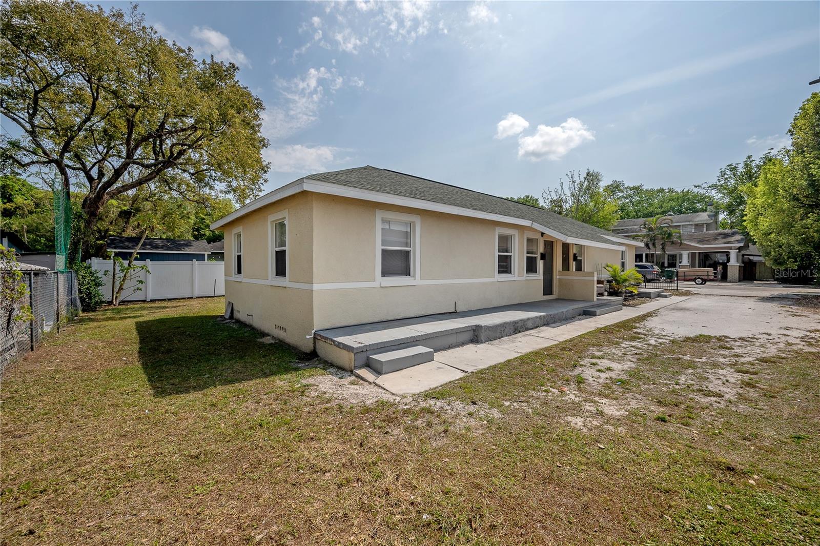 CARLTON PLACE - Residential Income