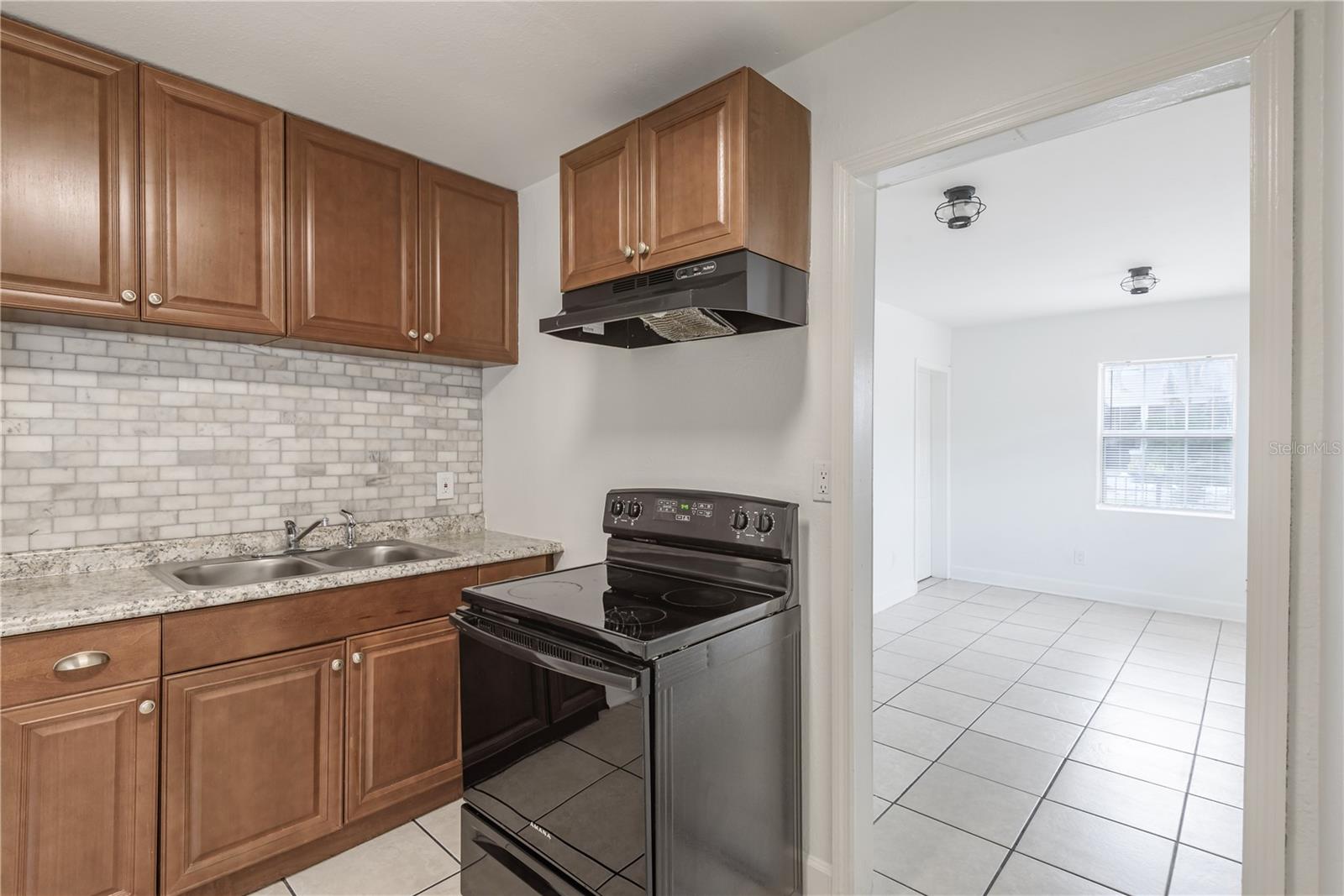 CARLTON PLACE - Residential Income