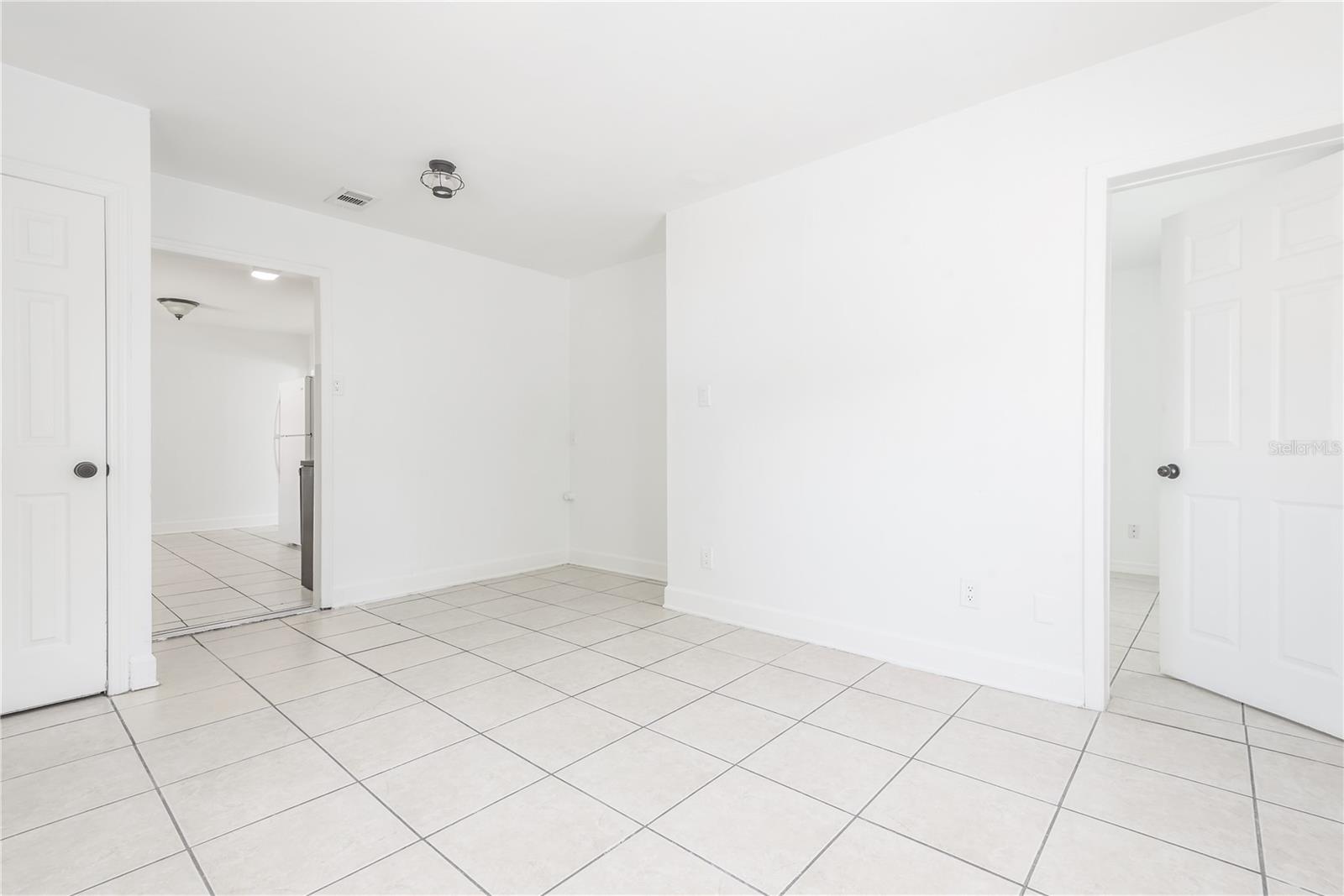 CARLTON PLACE - Residential Income