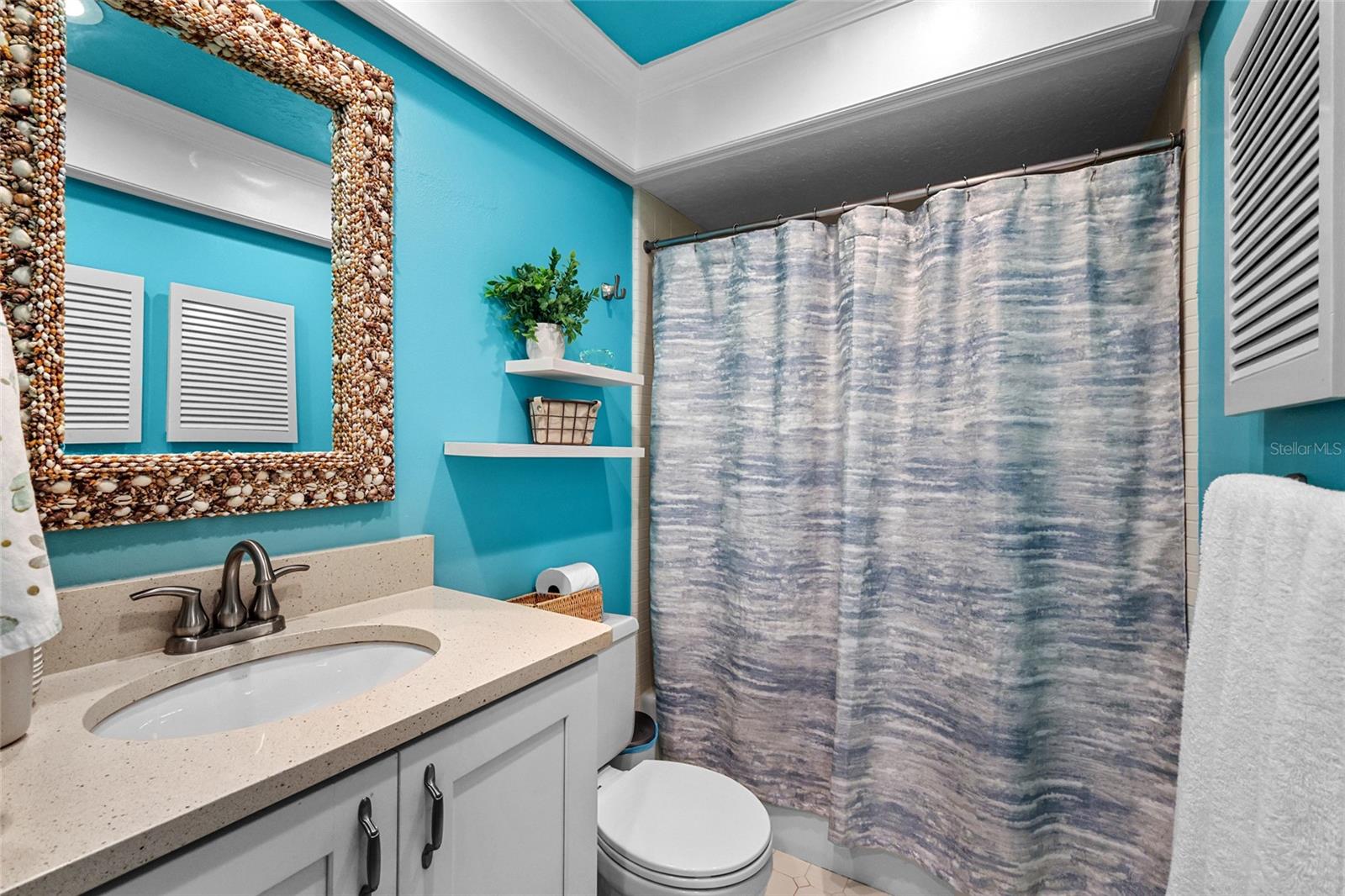 WESTBAY POINT & MOORINGS II - Residential