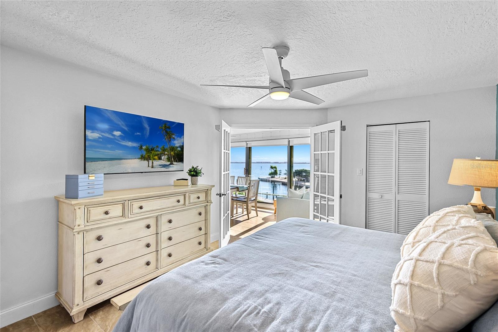 WESTBAY POINT & MOORINGS II - Residential