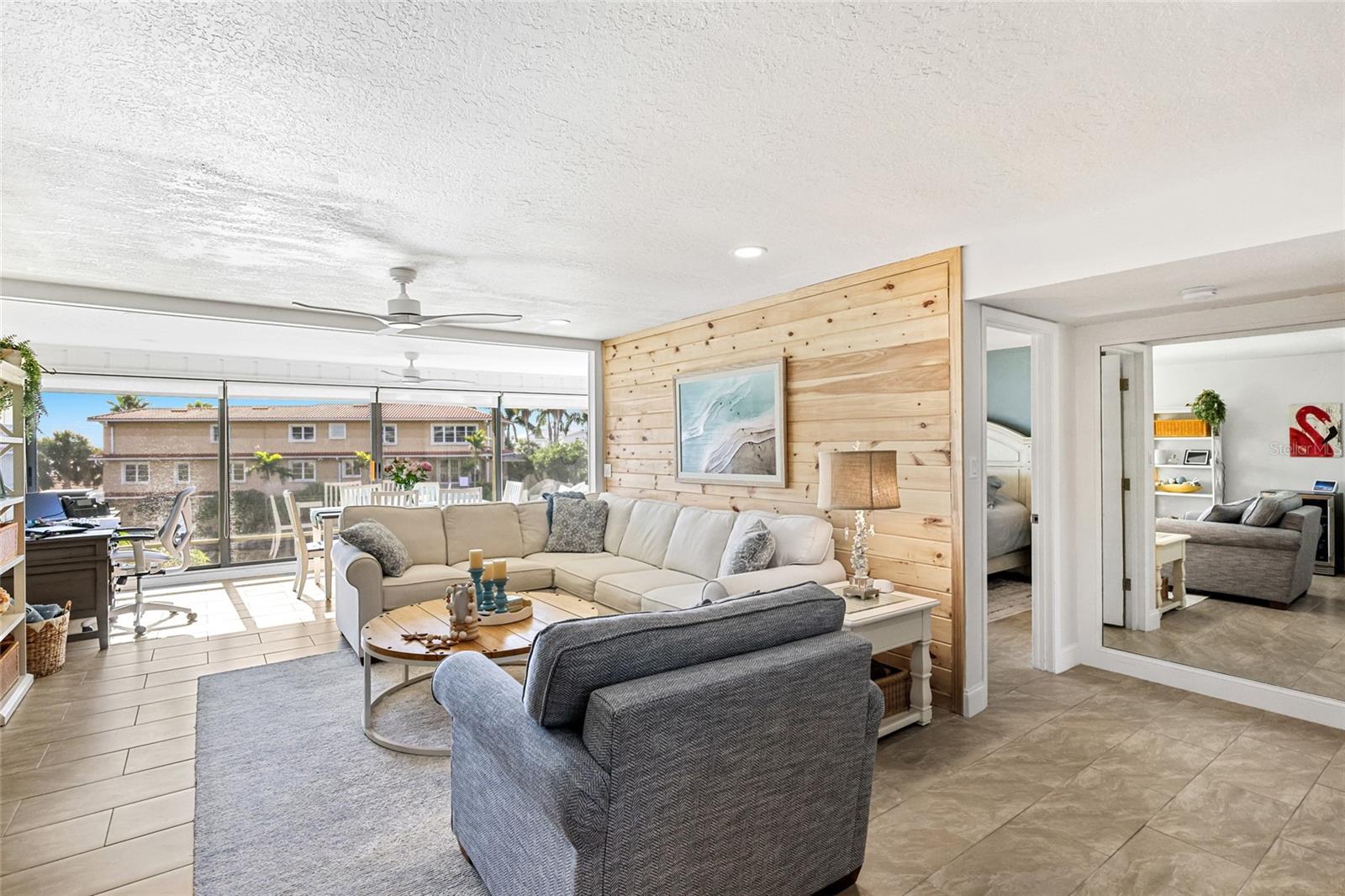 WESTBAY POINT & MOORINGS II - Residential