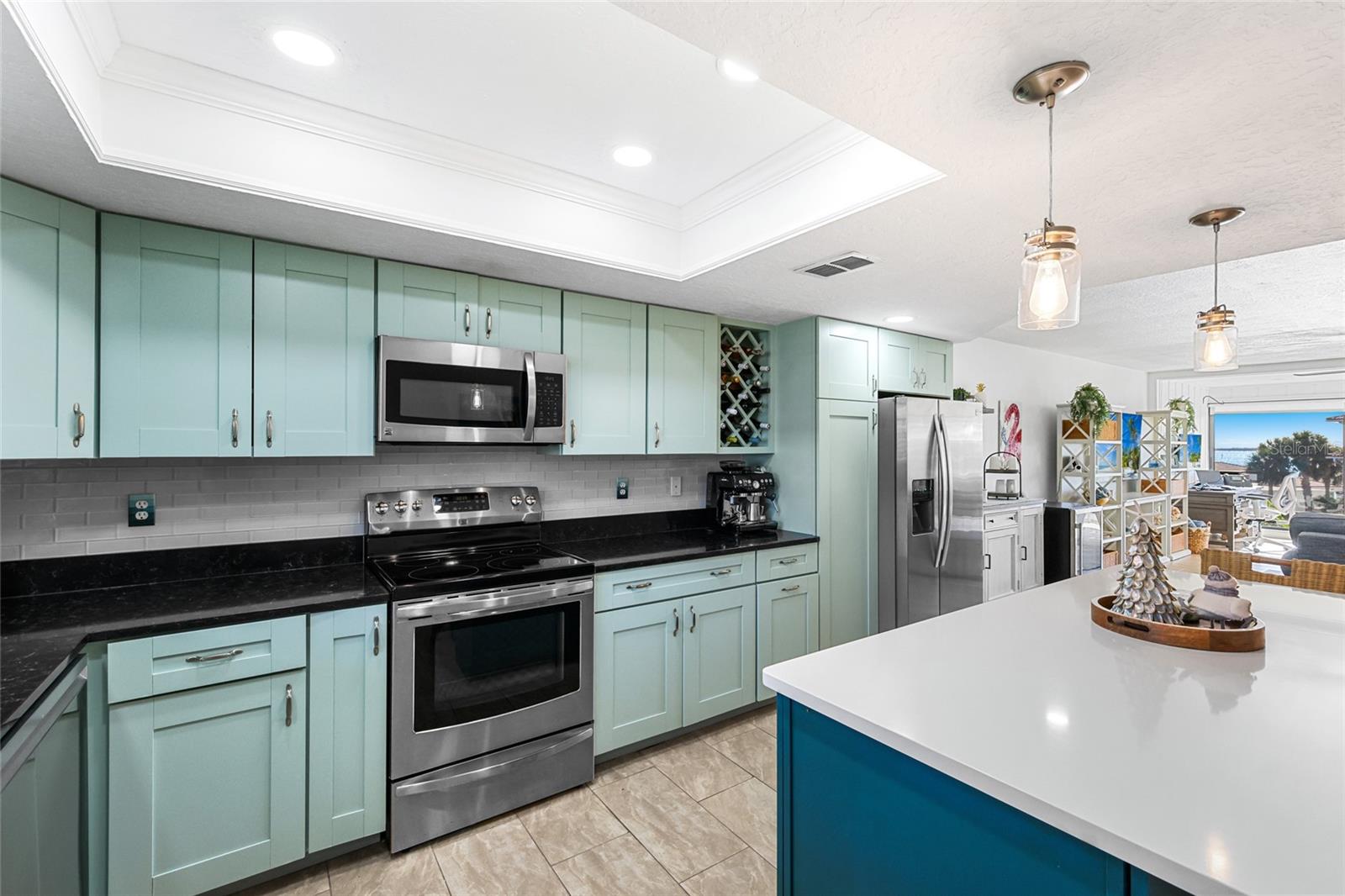 WESTBAY POINT & MOORINGS II - Residential