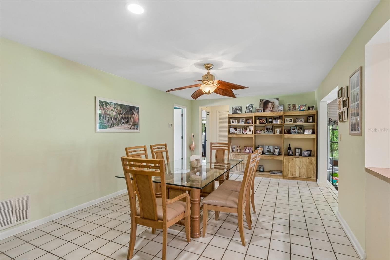 TURF & SURF ESTATES - Residential