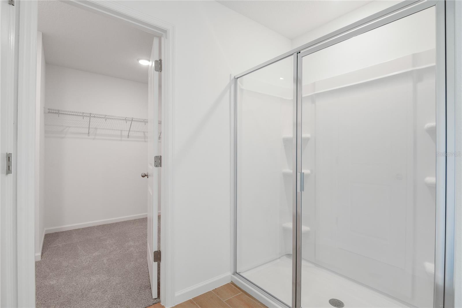 SEASONS AT SHORES OF LAKE DELL - Residential