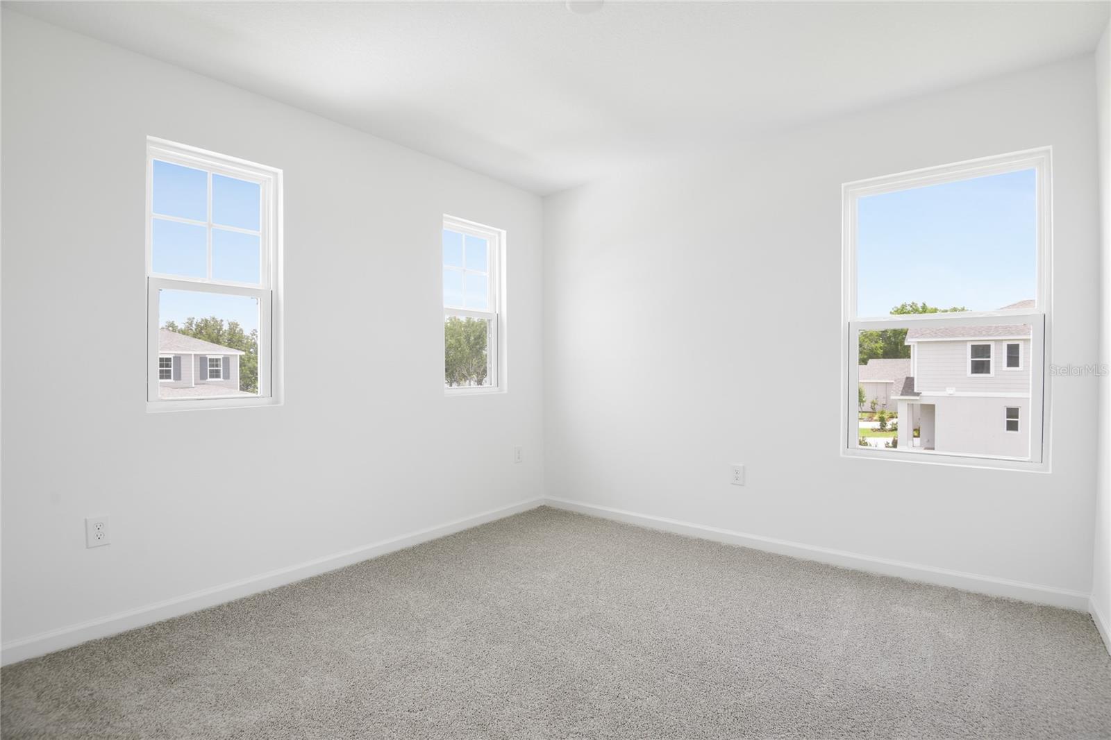 SEASONS AT SHORES OF LAKE DELL - Residential