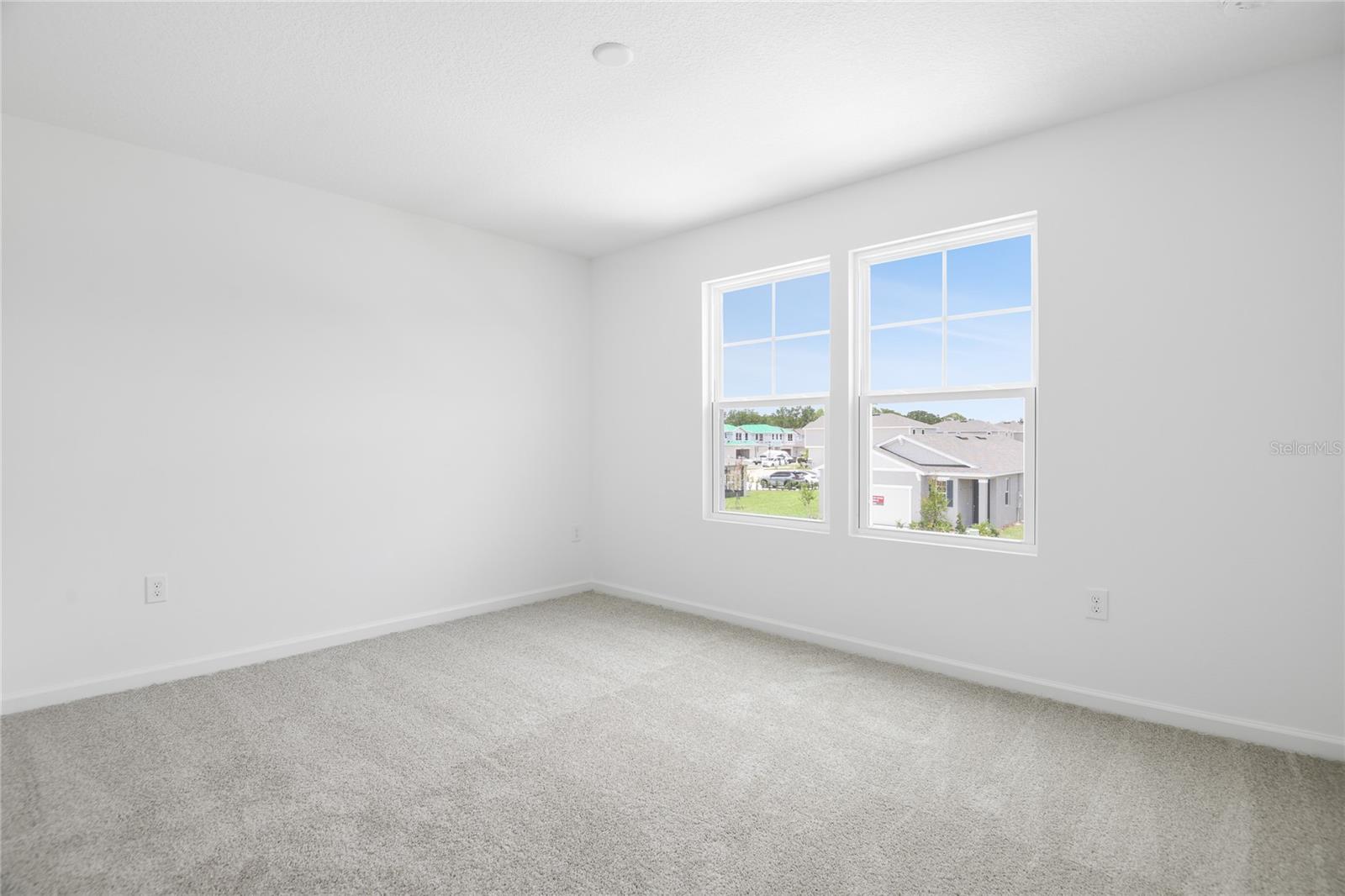 SEASONS AT SHORES OF LAKE DELL - Residential