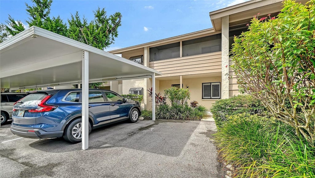 Photo of 3262 Cross Creek Drive #3262, Sarasota, FL 34231 (MLS # A4705767)