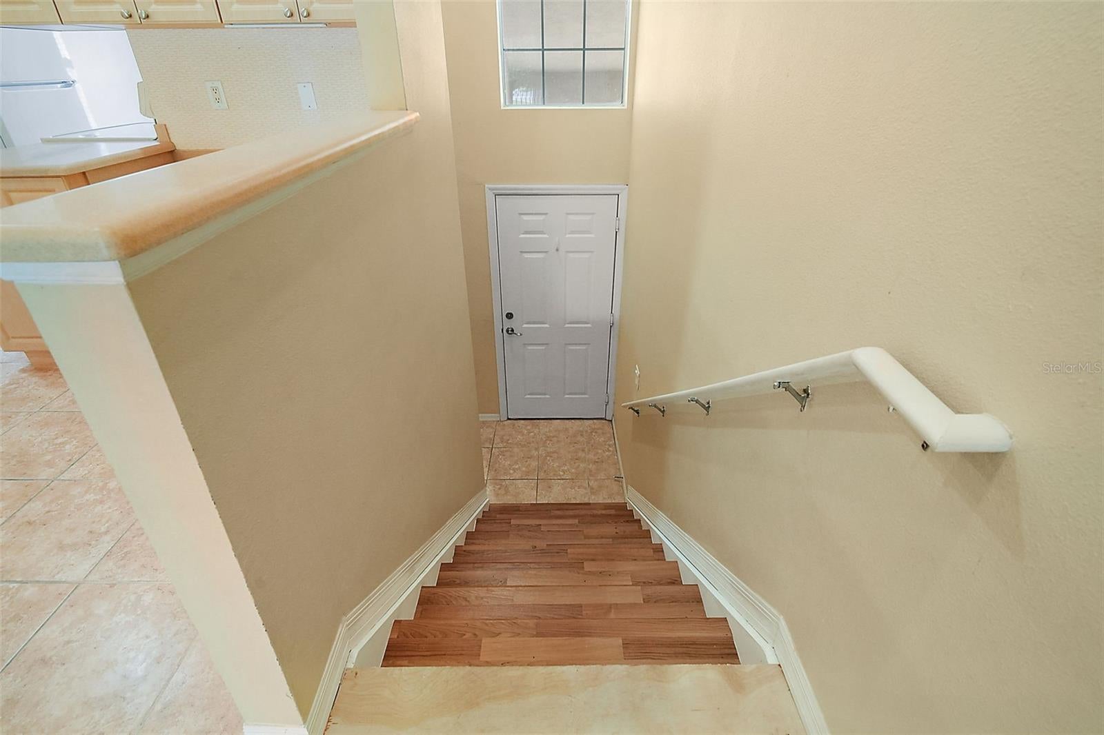 5368 COMPASS POINT 202