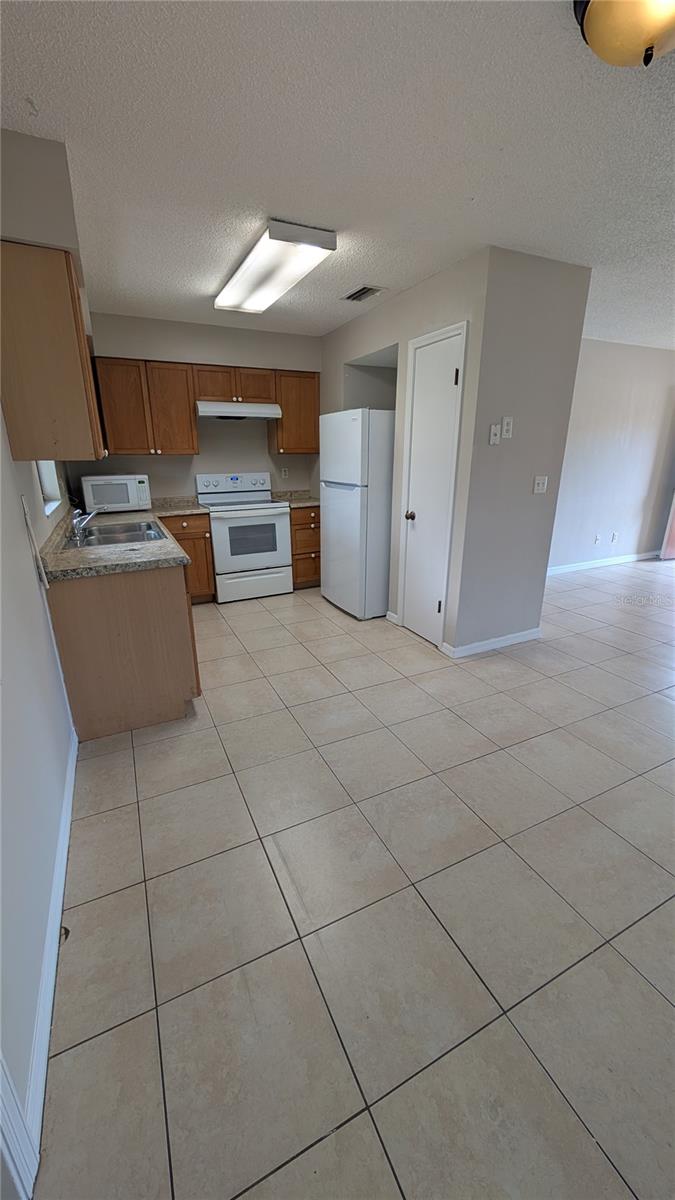 MINEOLA W - Residential