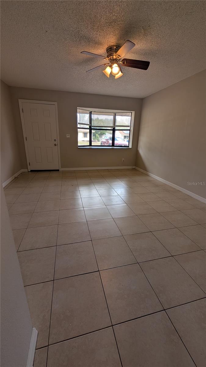 MINEOLA W - Residential