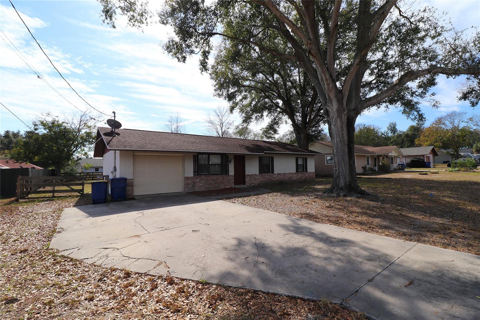 109 E CHESTER STREET